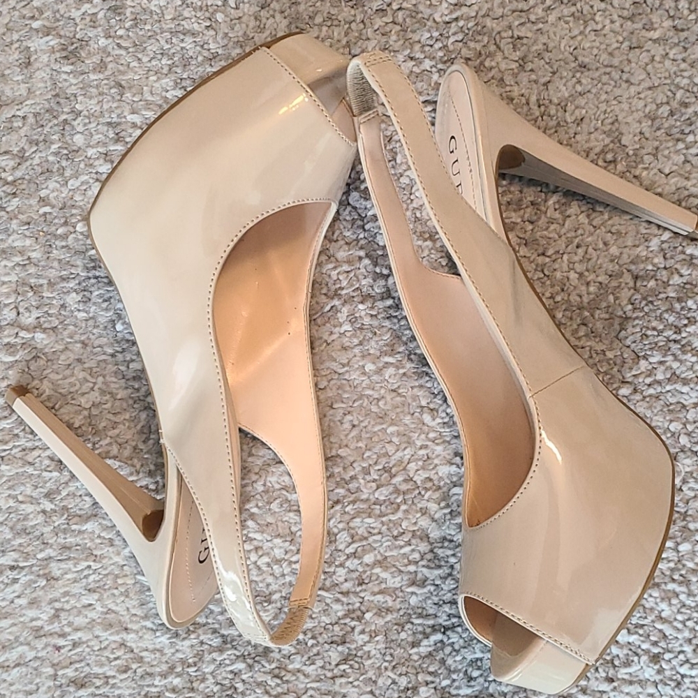 Guess Wgqlcott pump